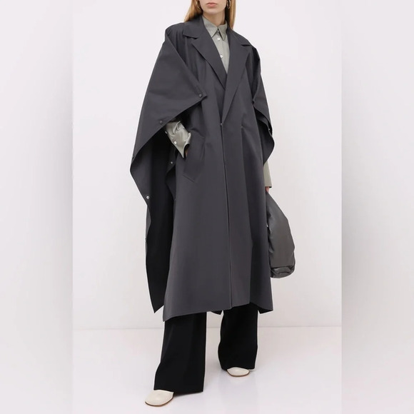 NWT Bottega Veneta Gabardine Wrap Sleeve Coat in Iron Size Small - Picture 1 of 16